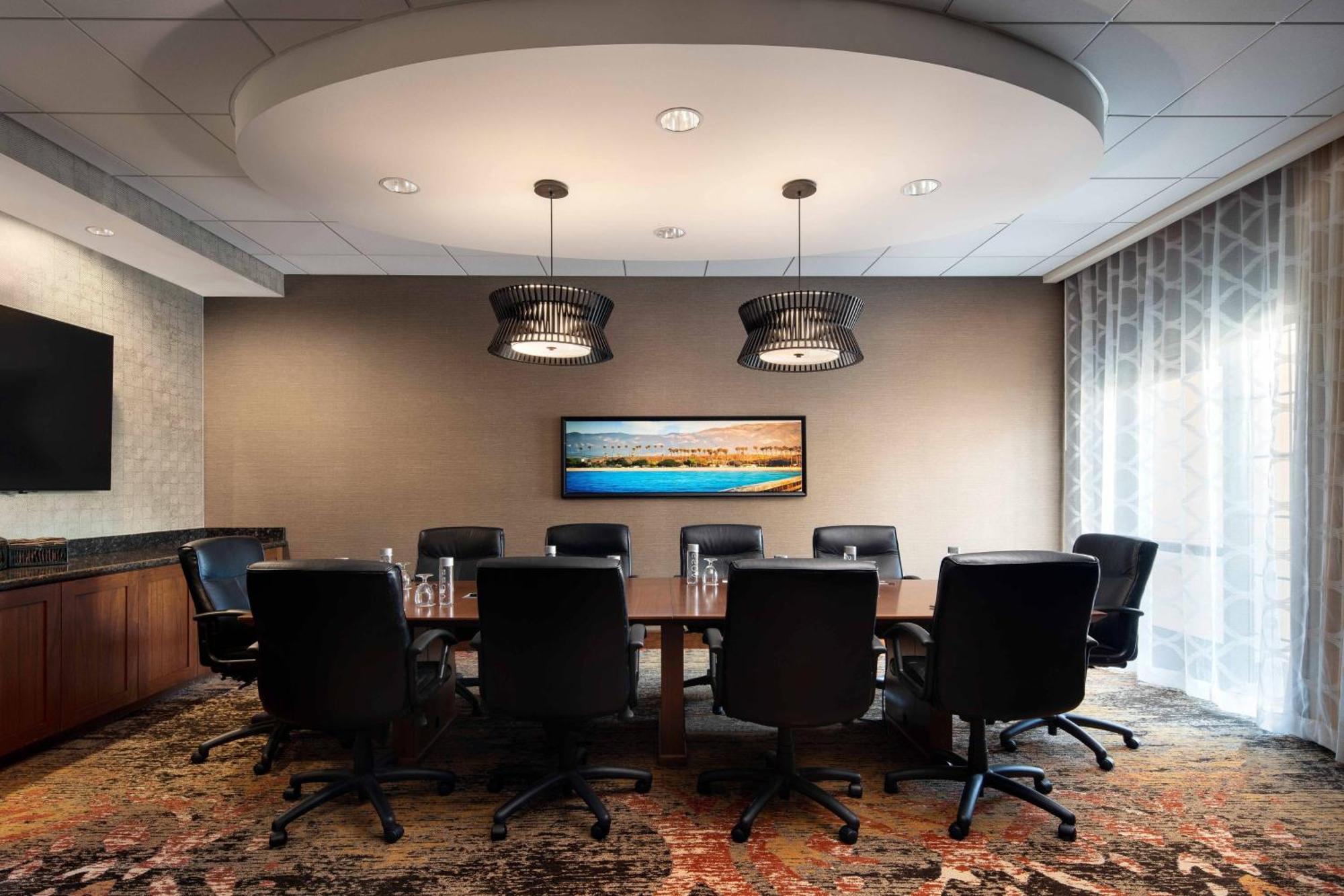 Hotel Courtyard By Marriott Santa Barbara Goleta Extérieur photo