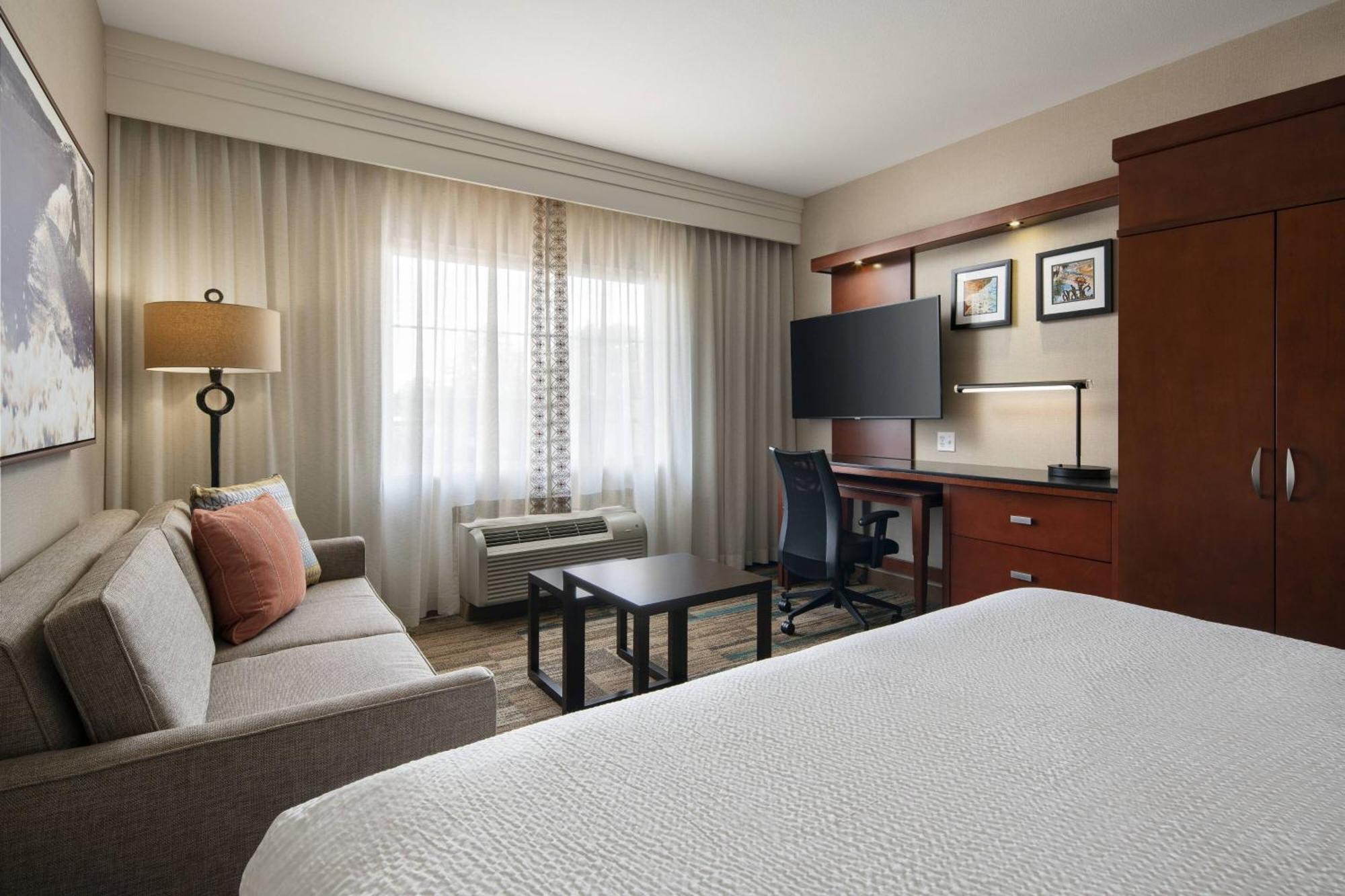 Hotel Courtyard By Marriott Santa Barbara Goleta Extérieur photo