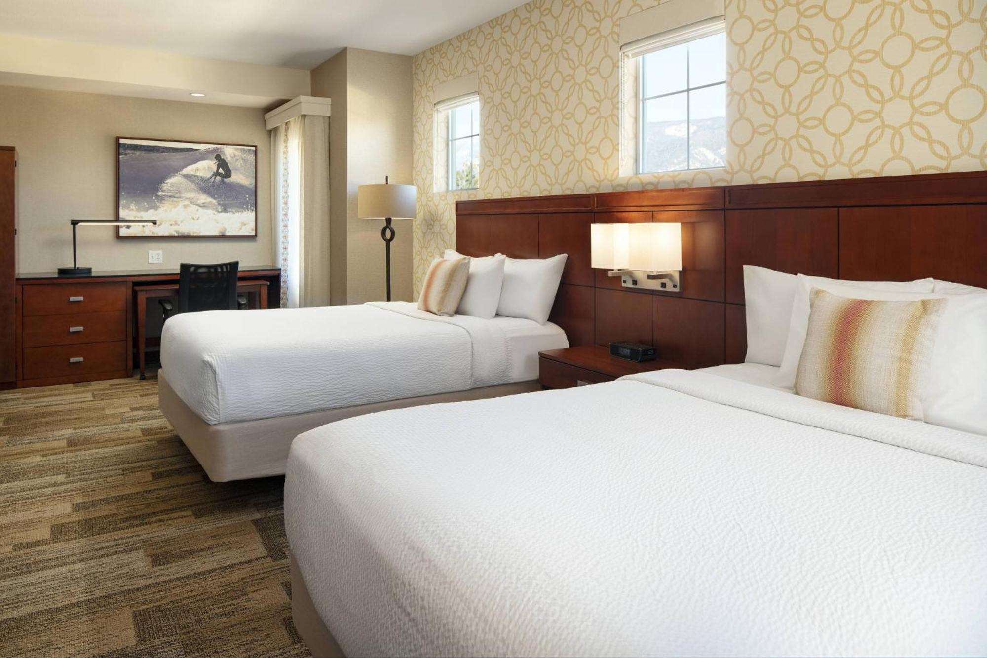 Hotel Courtyard By Marriott Santa Barbara Goleta Extérieur photo