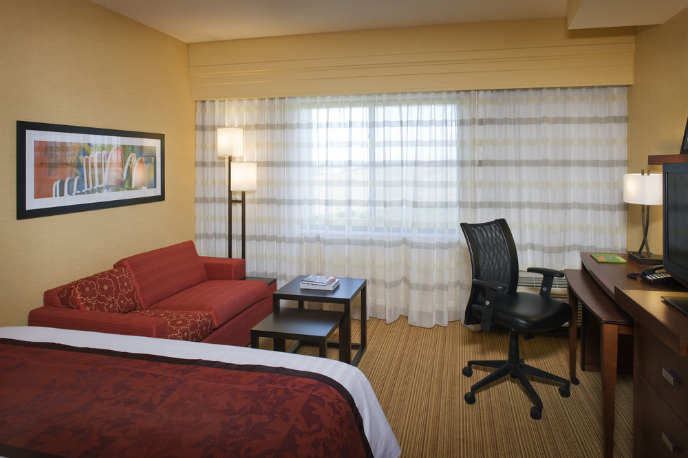 Hotel Courtyard By Marriott Santa Barbara Goleta Extérieur photo