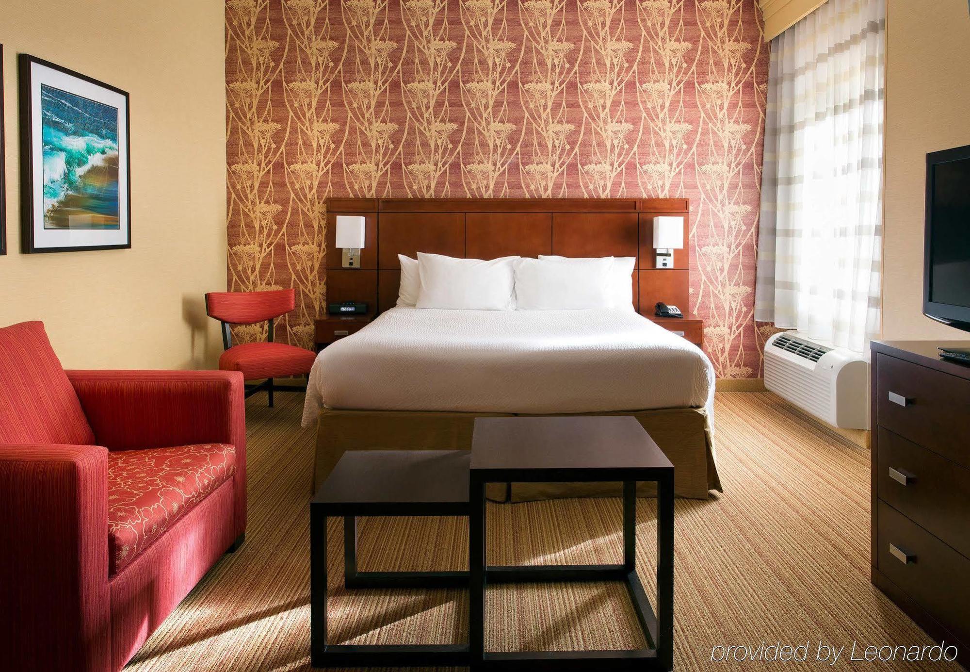 Hotel Courtyard By Marriott Santa Barbara Goleta Extérieur photo